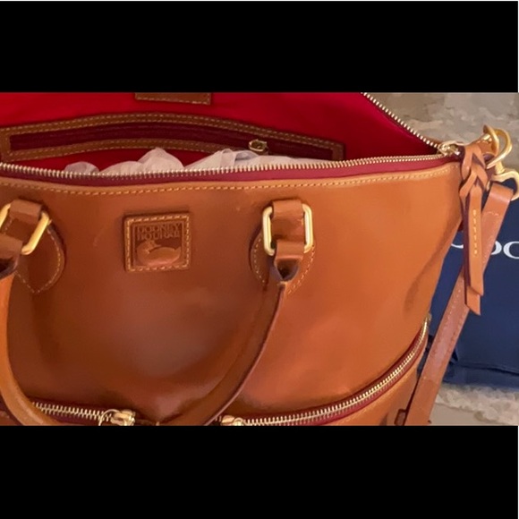 DOONEY & BOURKE Large Pocket Satchel. - Picture 7 of 7